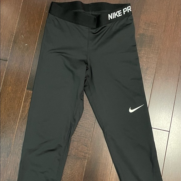 Nike pro crop leggings in black size S - Picture 4 of 4